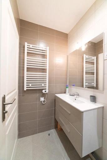 Appartement Oasis Proche De Lyon Groupama Lcdl Meyzieu Kültér fotó